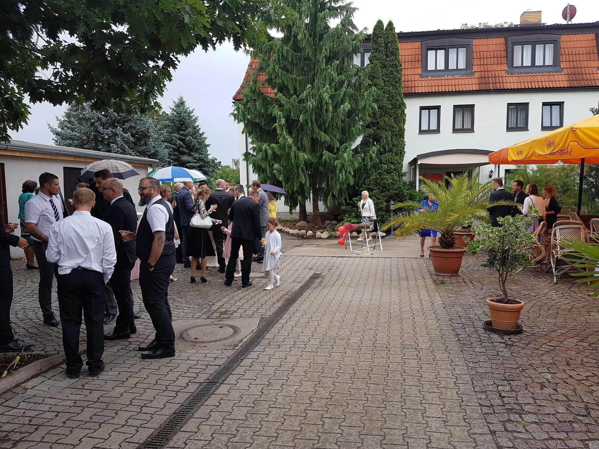 Hotel Bad Schmiedeberger Hof Exterior photo