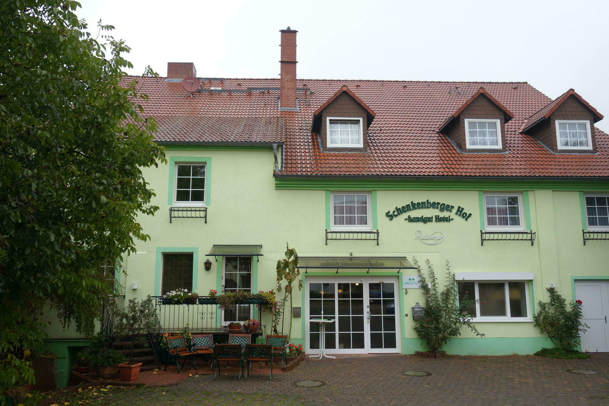 Hotel Bad Schmiedeberger Hof Exterior photo